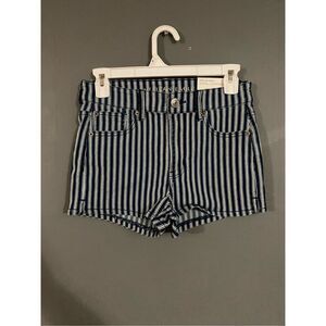 American Eagle Next Level Stretch Hi Rise Pinstripe Shorts Size 4 NWT